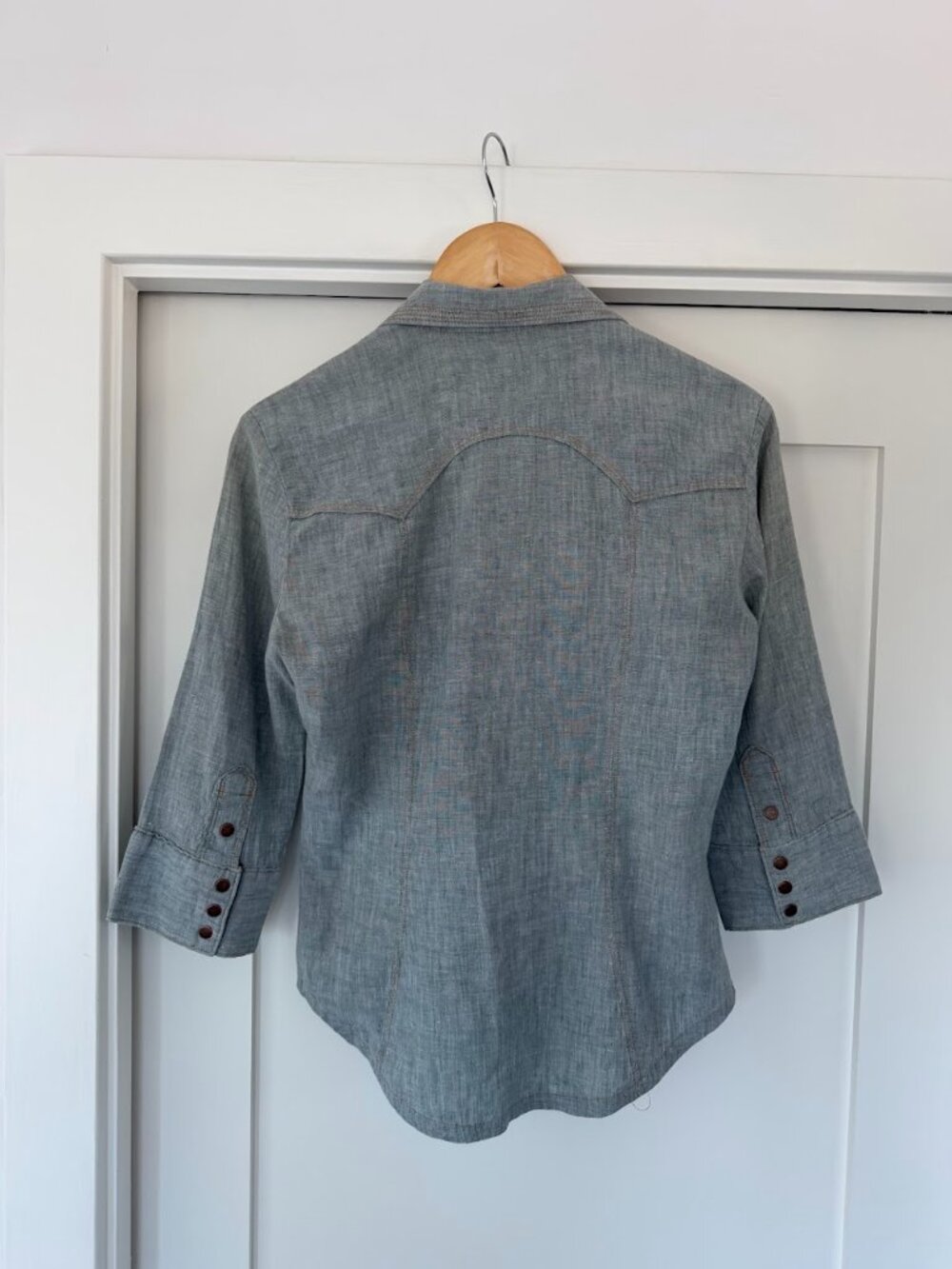 Levi's Snap-button 3/4 Sleeve Denim/Linen Shirt - Picture 4 of 7